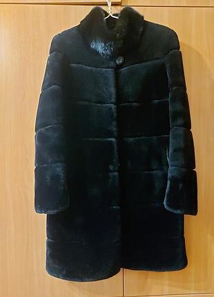 Мутоновая шуба с норкой