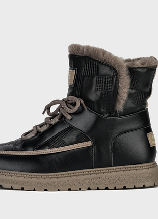 Теплые зимние ботинки