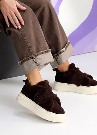 Жіночі черевики