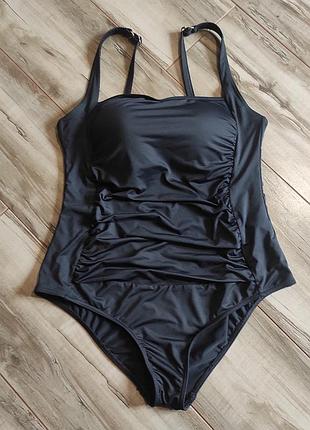 Слитный купальник