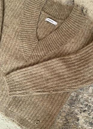 Дуже стильний жіночий светр від reserved😍