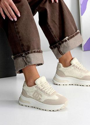 Sale базовые женские бежевые кроссовки зимние теплые на меху эко-замша зима