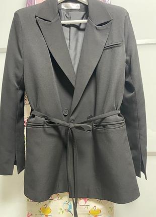 Піджак овер.новий.
