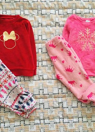 4-5 рок, george флисовая пижама со снежинкой и велюровая с мини маус. теплая, мягкая, на манжетах состояние новых! мини кофта длина 43; пог 35;;рукав в