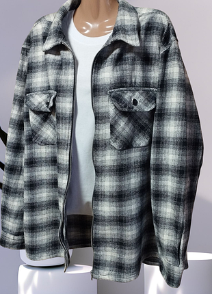 Рубашка в черно белую клетку на молнии рубашка батал оверсайз коттон