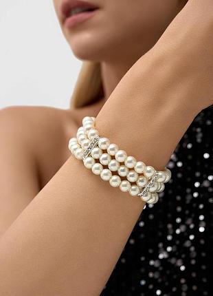Браслет з перлин в декілька шарів на еластичній нитці