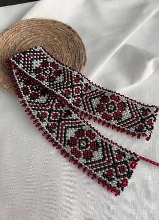 Силянка з чеського бісеру на зав'язках з китицями