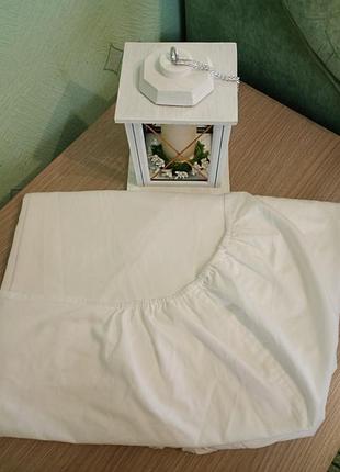 Простирадло на гумці