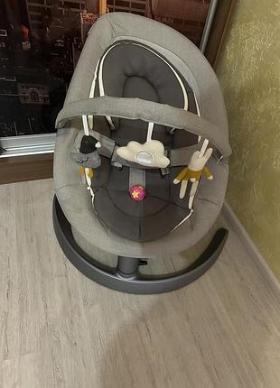 Дитячий заколисуючий центр