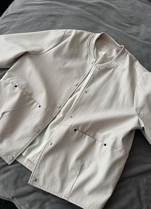 Бомбер жіночий з еко шкірі