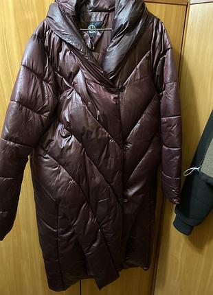 Пальто. розмір 48-50. колір бордо