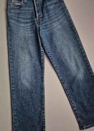 Укороченные джинсы levi's