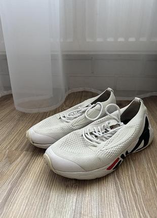 Дуже легкі кросівки fila жіночі, розмір 38