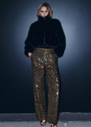 Брюки прямого кроя с блестками и животным принтом