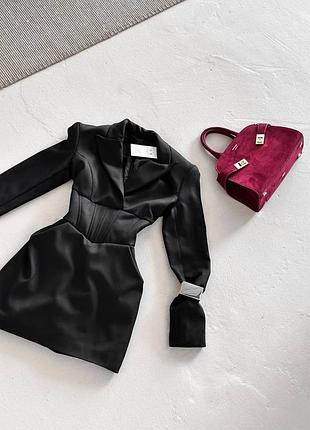 Женское платье-пиджак с имитацией корсета