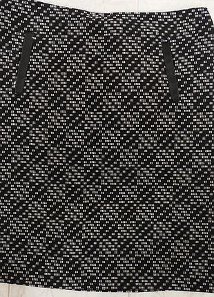 Юбка с геометрическим принтом