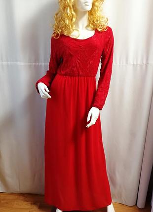 Длинное красное платье