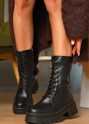 Черевики жіночі зимові чорного кольору