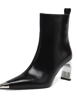 Стильні шкіряні ботільйони