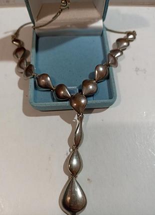 Кольє красиве.