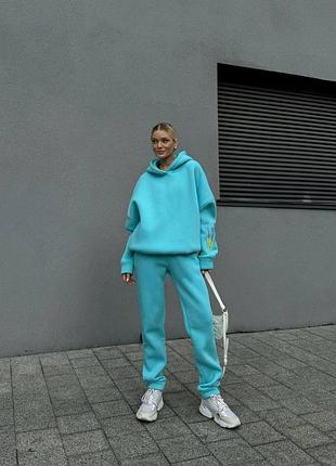 Теплый спортивный костюм