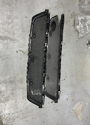 Решетка радиатора б/у для land rover range rover velar l560