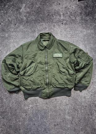 Бомбер от бренда alpha industries