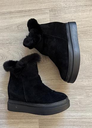 Женские ботинки на скрытой танкетке натуральный замш