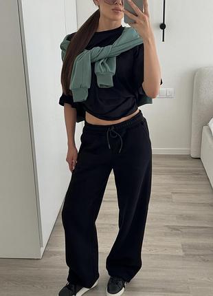 Штани на затяжці