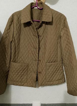 Куртка жіноча