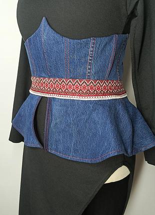 Пояс-баска ручной работы из денима.