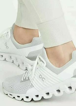 Жіночі кросівки on running cloudswift glacier на шнурівці