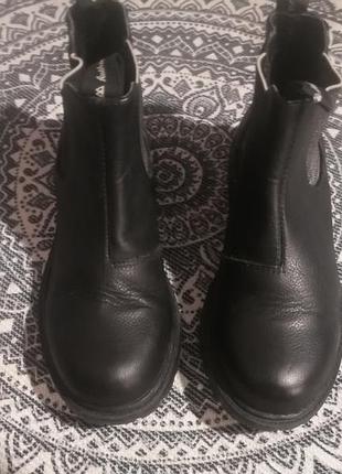 Демисезонные ботинки полусапожки h&m 33-34 р. на девочку.