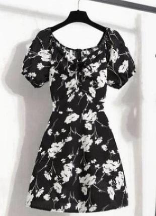 Платя квітковий принт