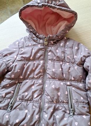 Oshkosh куртка утепленная серая в сердечки, размер 3т