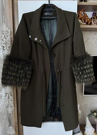 Пальто жіноче