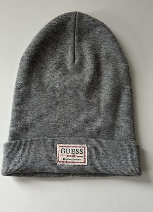 Брендова шапка унісекс