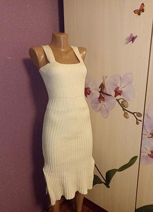 Фирменный сарафан в идеале!!