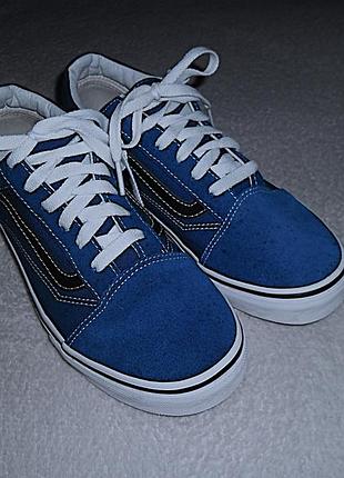 Фирменные кеды vans. размер 38 см.