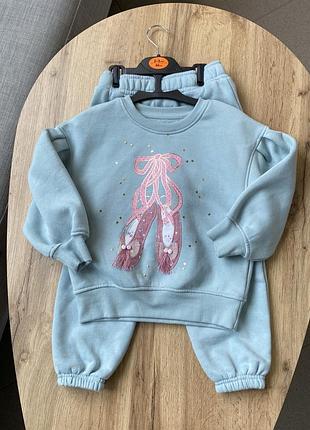 Утеплений спортивний костюм для дівчаток primark