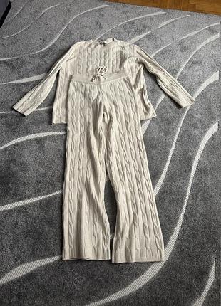 Костюм жіночий новий беж теплий новий