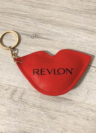 Брелок губы revlon