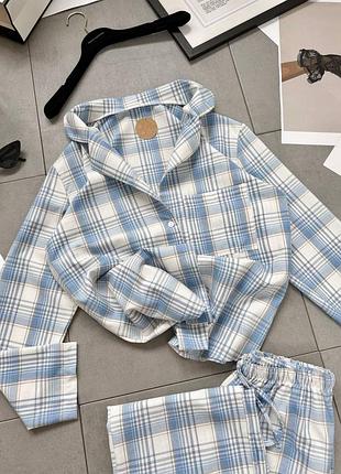 Жіноча фланелева піжама в клітинку