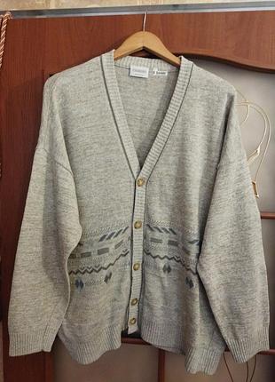 Чоловічий кофта кардиган сіро- бежового кольору з натуральної тканини та  візирунком