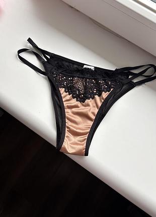 Вишукані трусики сіточка з мереживом сліпи