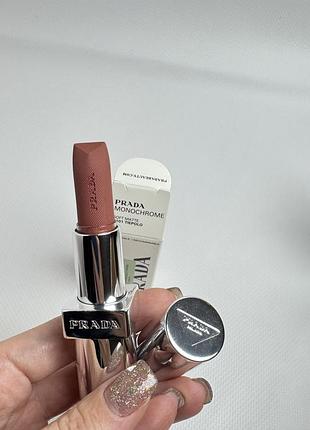 Помада для губ prada b101 teplo