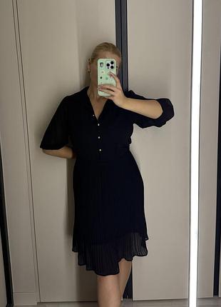 Чорна сукня міді naf naf