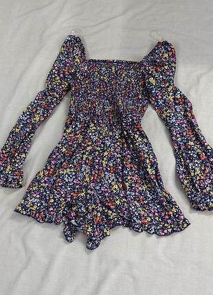 Комбінезон ( виглядає на тілі як сукня)