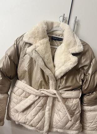 Куртка , пуховик під ремонт, стан на фото