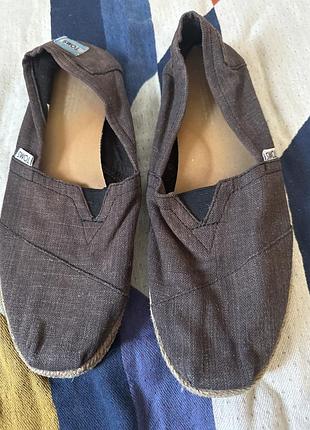 Тапочки, мокасини